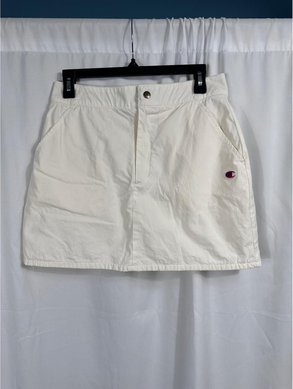 Champion Cream White Skirt with Logo Accent Size 6